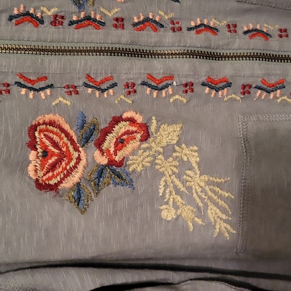 NWT CAITE embroidered hoodie. - Picture 3 of 9